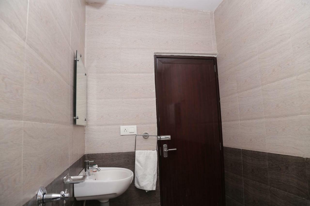 Kodavath Regency Alwaye Dış mekan fotoğraf